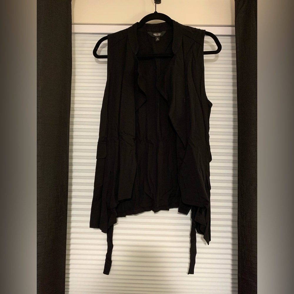 Vera Wang Size XS (Fits Like A Small) Dress Top/Wrap.